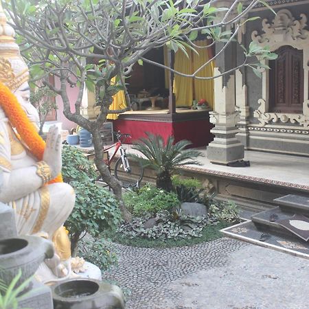Silvy Guesthouse Canggu Exterior foto